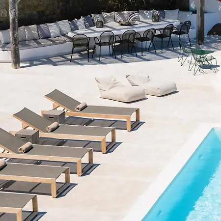 Luxury With Stunning Views Above Kalo Livadi Βίλα *