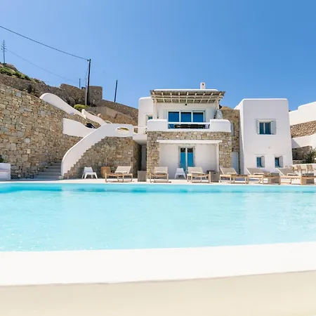Luxury With Stunning Views Above Kalo Livadi Βίλα