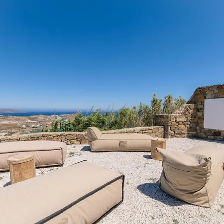 Luxury With Stunning Views Above Kalo Livadi Άνω Μερά