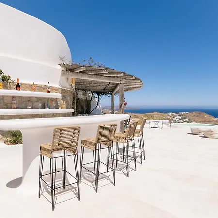 Luxury With Stunning Views Above Kalo Livadi Mykonos Town
