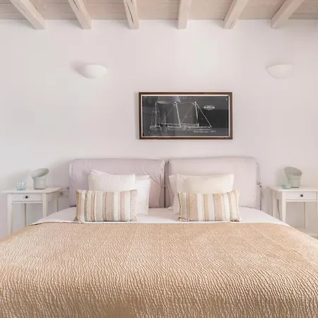 Luxury With Stunning Views Above Kalo Livadi Vila