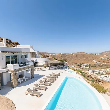 Luxury With Stunning Views Above Kalo Livadi Vila